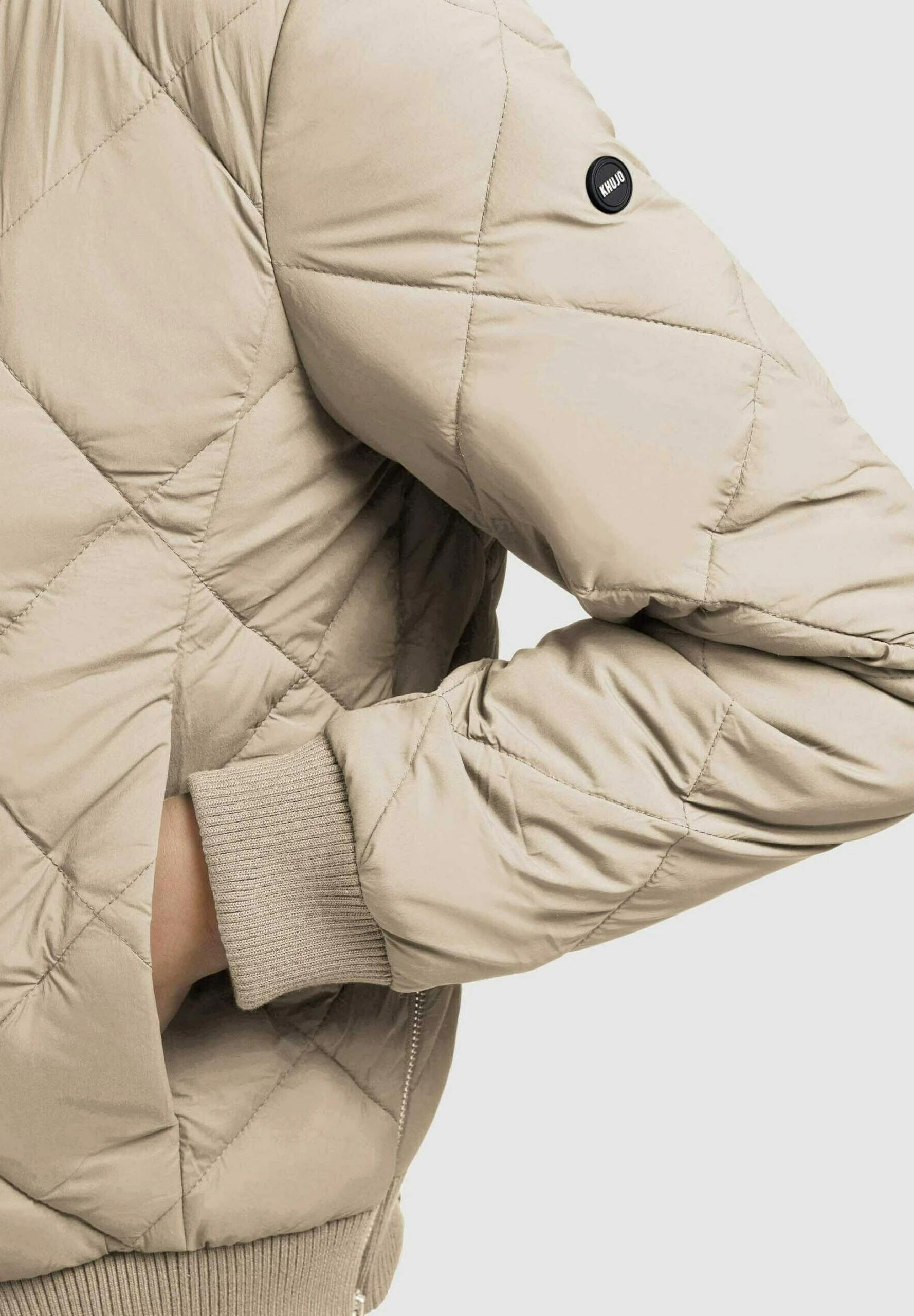 Khujo LEONA - Kurtka Bomber - Beige 6 Khujo LEONA - Kurtka Bomber - Beige - obrazek 6