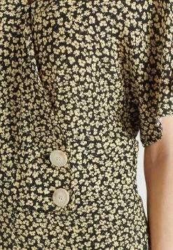 Khujo BORGIA - Kombinezon - Schwarz-gelb Geblümt -Khujo Sklep af379724558d423ab9f19f8031bf325d